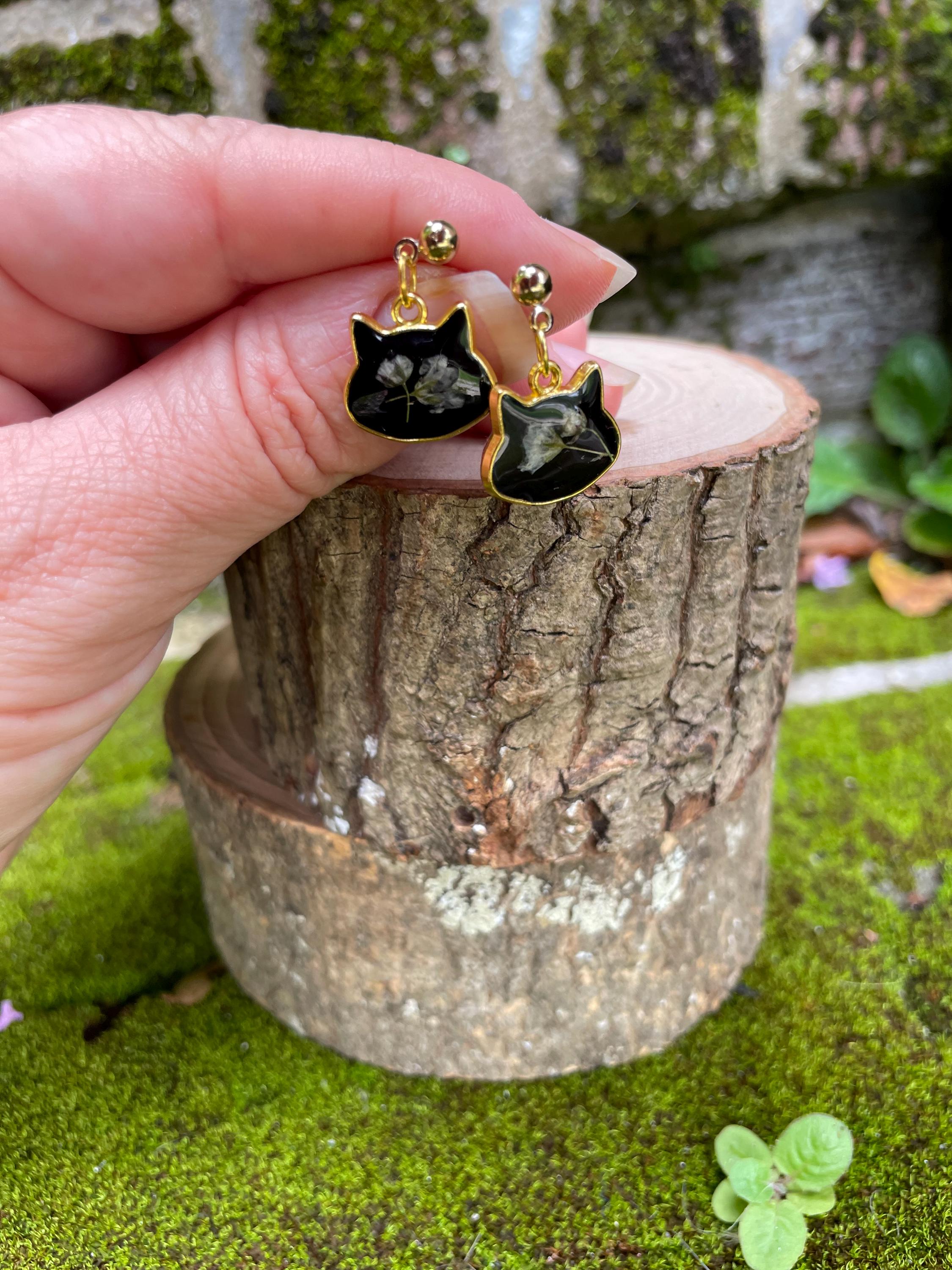 Black Cat Earrings: Gold Gothic Charm with Real White Flowers Birthstone Personalized