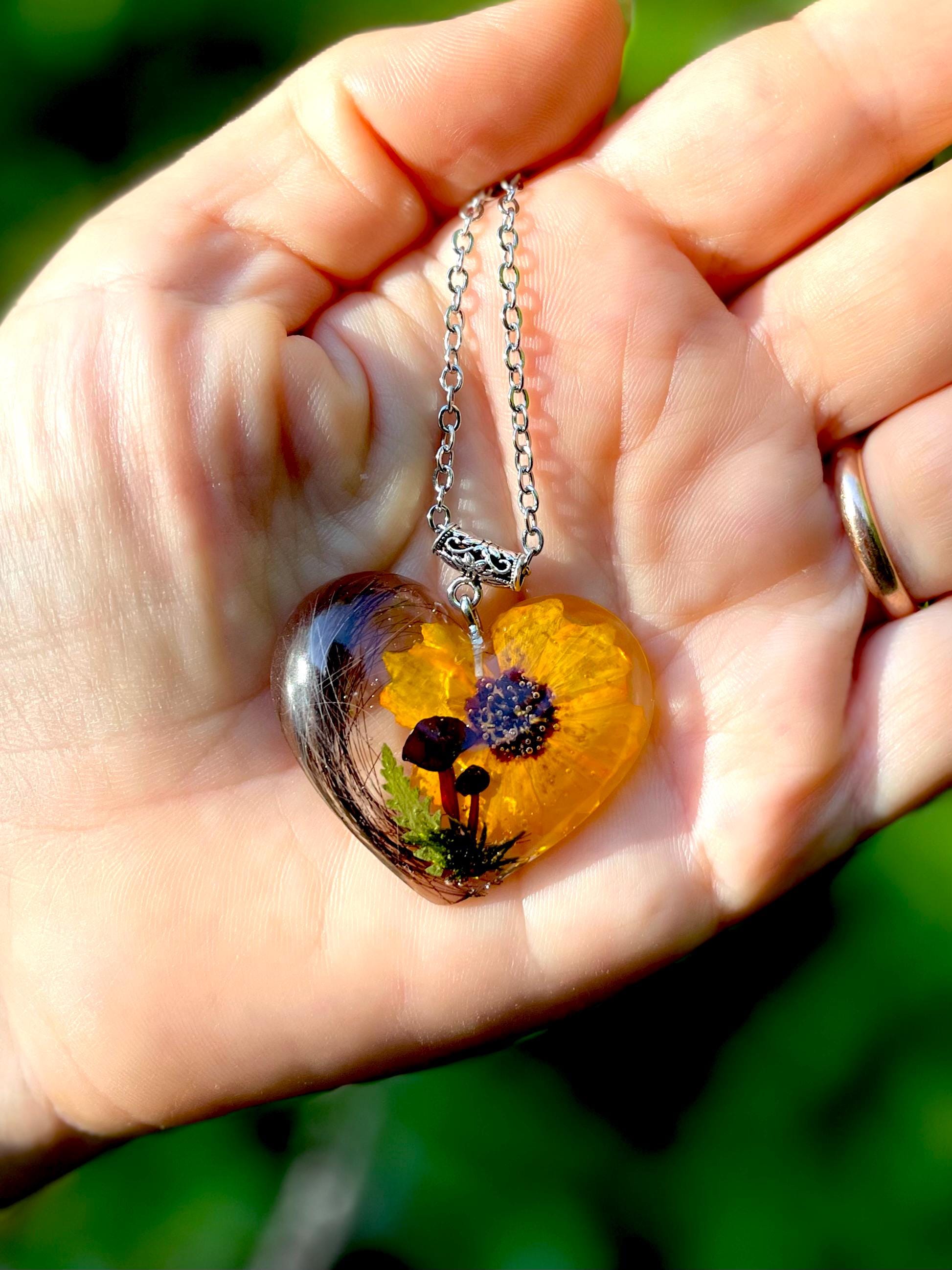 Custom Pet Memorial Necklace: Dried Flowers, Keepsake Hair Locket