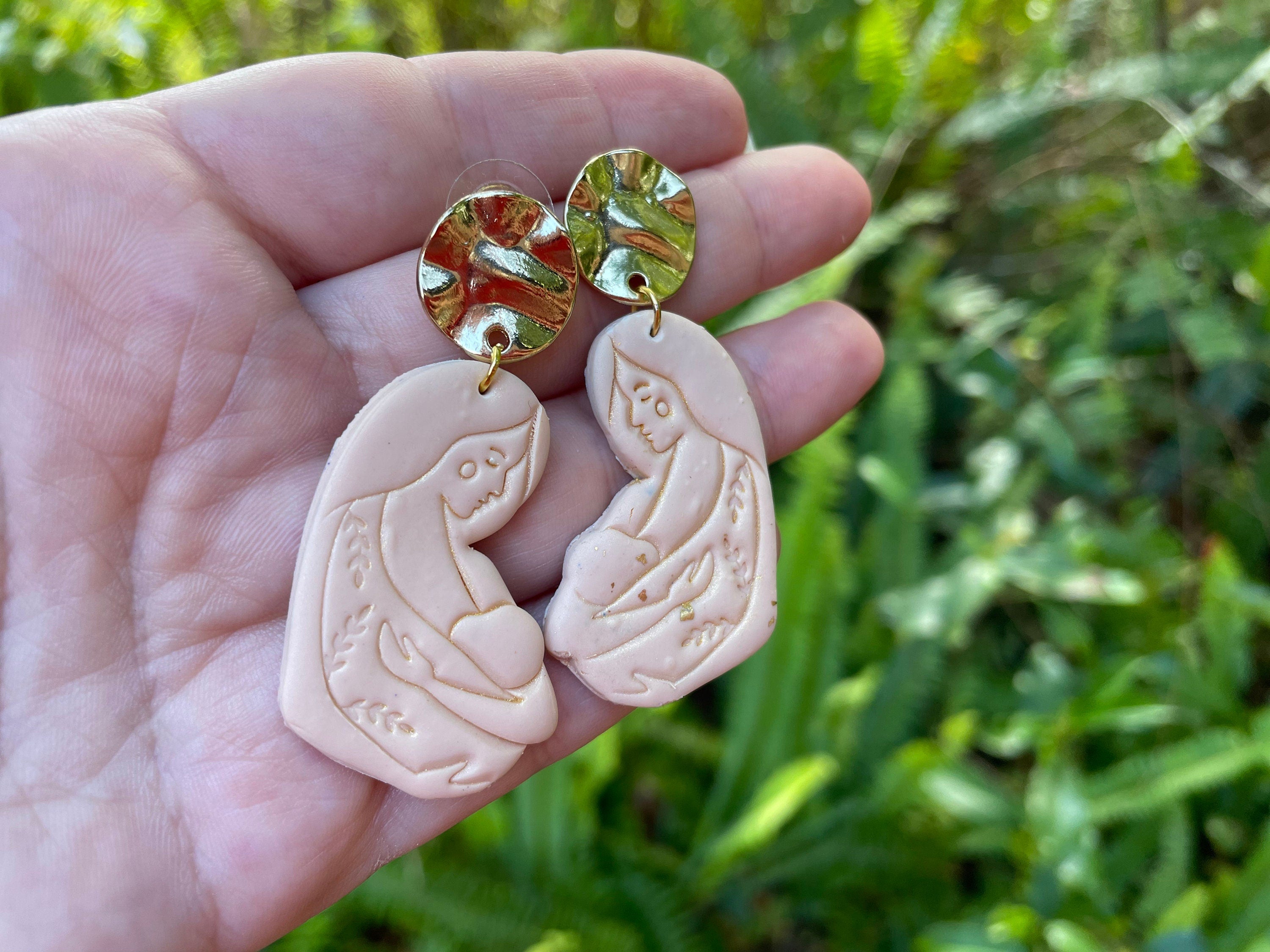 New mom earrings gift mother holding feeding baby beige and gold polymer clay earrings, baby shower gift idea for expecting mom