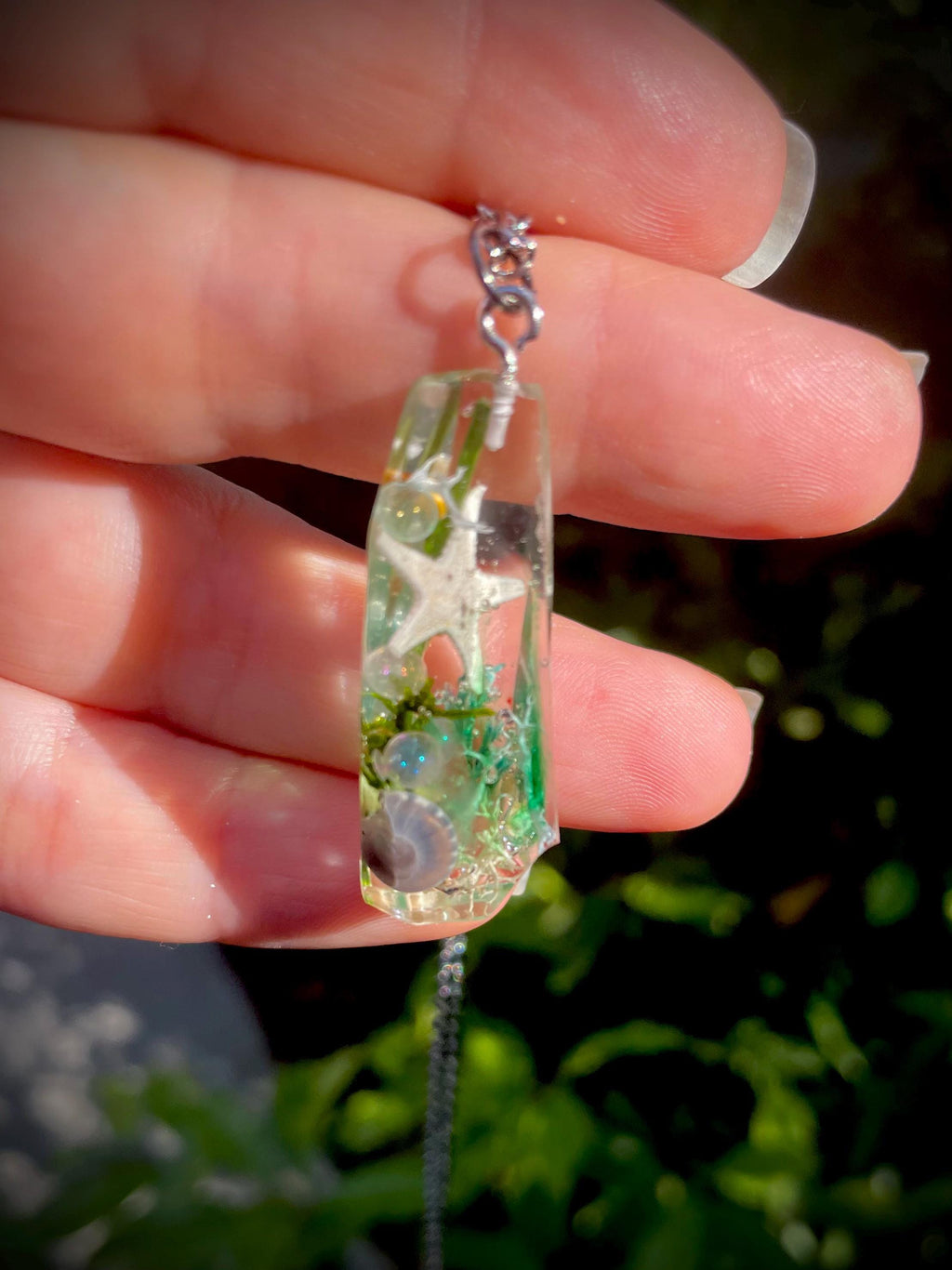Handmade Resin Sea Star Necklace: Beach Wedding Jewelry for Men/Women