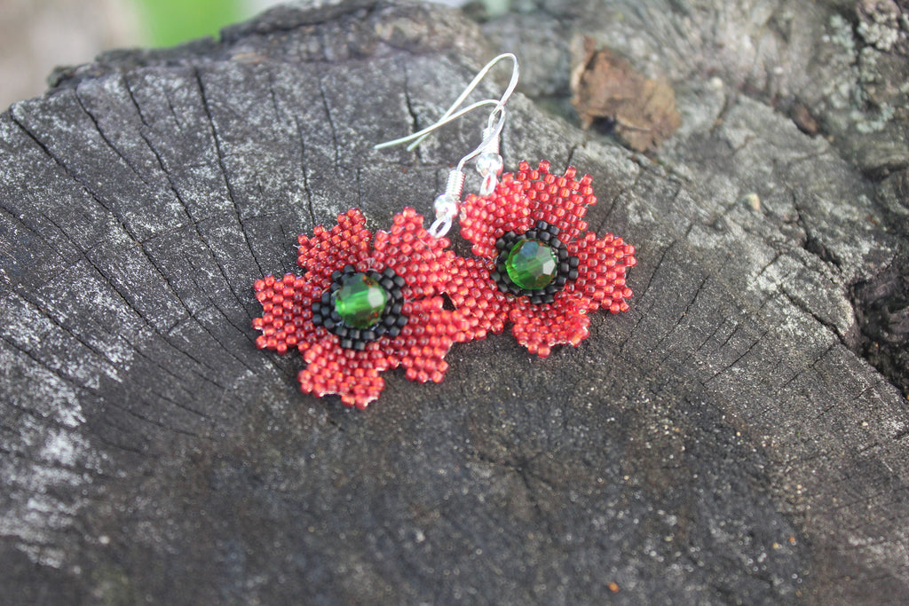 Red poppy earrings, Red Flower Earrings, Red Dangling Earrings, Beaded Flower Earrings, handmade Drop Earrings, modern beadwork jewelry mom