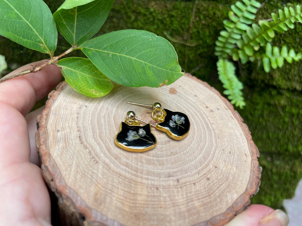 Black Cat Earrings: Gold Gothic Charm with Real White Flowers Birthstone Personalized