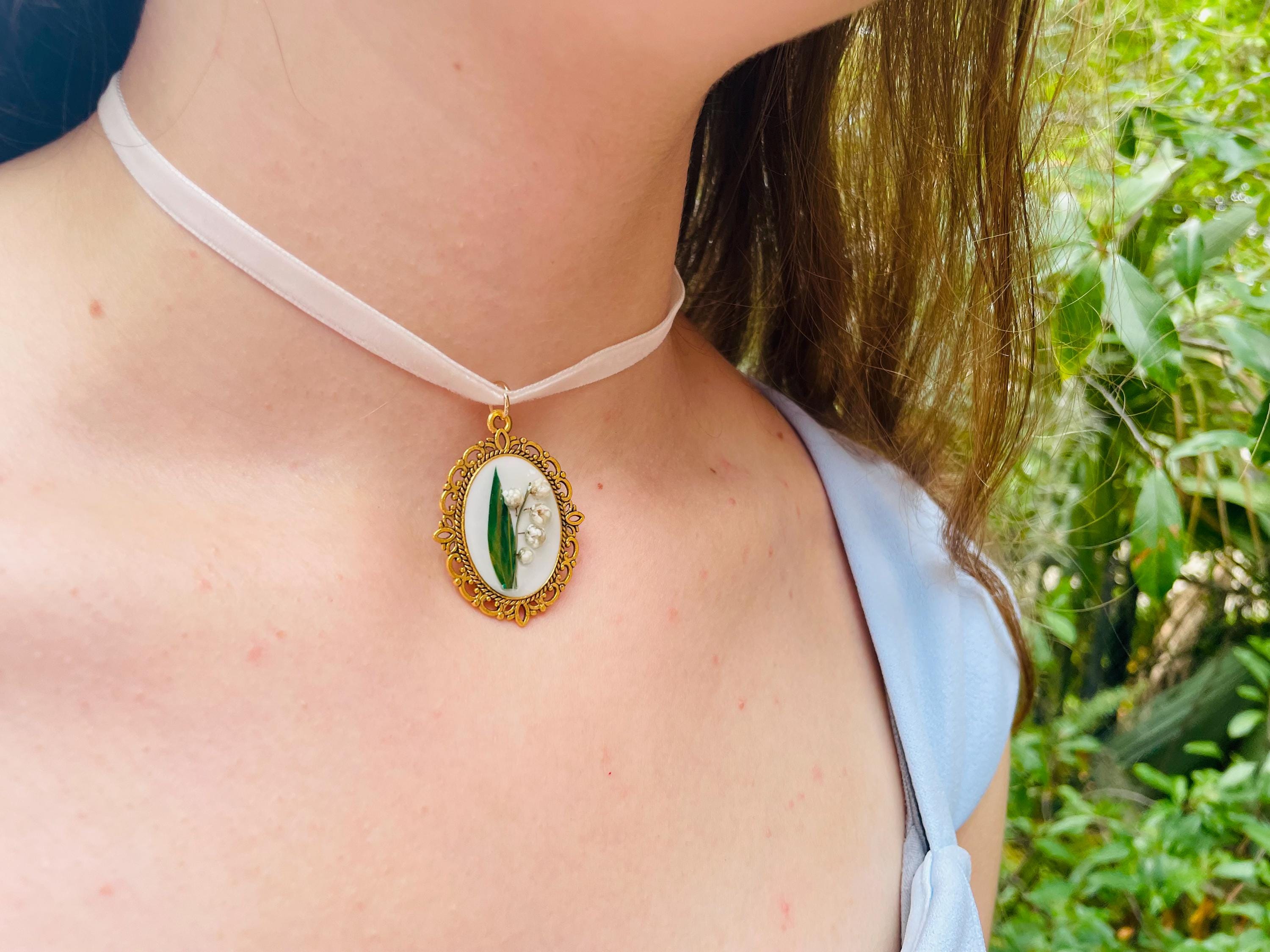 Lily of the Valley Pendant Necklace Velvet: Vintage Cameo Style May Birth Flower