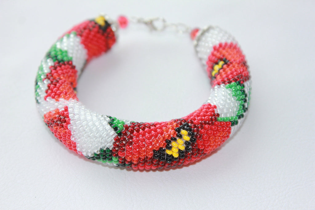 Mothers day gift red poppies bracelet, red flower bracelet mom, floral bracelet beaded for bridesmaid, jewelry for bride, wife birthday gift