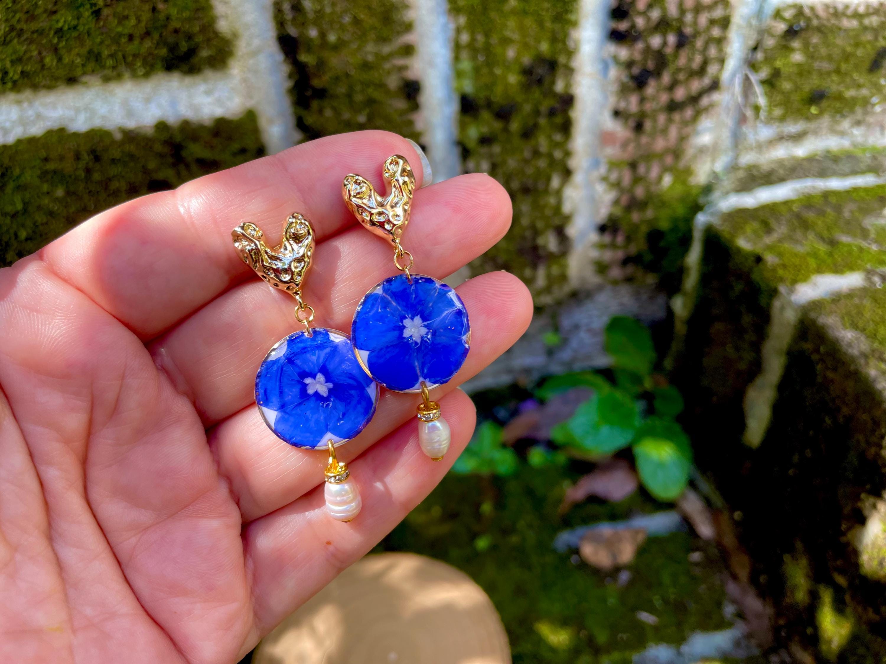 14K Gold Heart Earrings: Forget-Me-Not Flower & Baroque Pearl