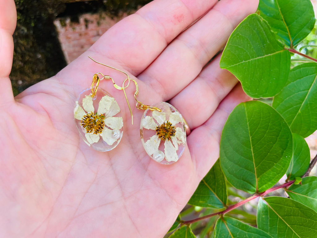 Birth month flower necklace earrings unique gift for her Birthday, Family Birth month personalized pressed sunflower necklace resin jewelry