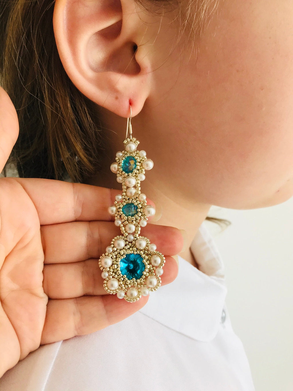 Wedding earrings for brides~Bridal dangle earrings~Swarovski pearl bridal earrings~Beaded earrings for wedding turquoise chandelier earrings