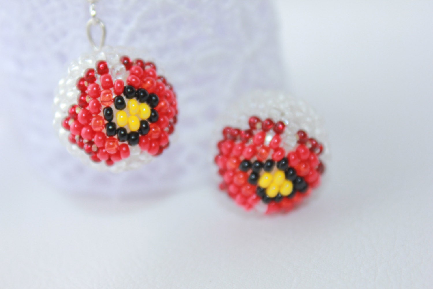 Mothers day gift red poppies bracelet, red flower bracelet mom, floral bracelet beaded for bridesmaid, jewelry for bride, wife birthday gift